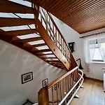 Bat Solutions Trier-euren - Alles Was Ein Nicht Bietet - 10 Min Zur Altstadt - 98 Qm Scheune Fuer 9 Personen Mit Sternenhimmel, Wintergarten, Grill Und Kino - Barrierefrei Dank Lift & Auffahrt * Trèves