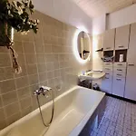 Bat Solutions Trier-euren - Alles Was Ein Nicht Bietet - 10 Min Zur Altstadt - 98 Qm Scheune Fuer 9 Personen Mit Sternenhimmel, Wintergarten, Grill Und Kino - Barrierefrei Dank Lift & Auffahrt Appartement Trèves