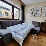 Bat Solutions Trier-euren - Alles Was Ein Nicht Bietet - 10 Min Zur Altstadt - 98 Qm Scheune Fuer 9 Personen Mit Sternenhimmel, Wintergarten, Grill Und Kino - Barrierefrei Dank Lift & Auffahrt *