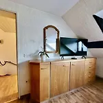 Bat Solutions Trier-euren - Alles Was Ein Nicht Bietet - 10 Min Zur Altstadt - 98 Qm Scheune Fuer 9 Personen Mit Sternenhimmel, Wintergarten, Grill Und Kino - Barrierefrei Dank Lift & Auffahrt Trèves