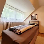 Bat Solutions Trier-euren - Alles Was Ein Nicht Bietet - 10 Min Zur Altstadt - 98 Qm Scheune Fuer 9 Personen Mit Sternenhimmel, Wintergarten, Grill Und Kino - Barrierefrei Dank Lift & Auffahrt Appartement
