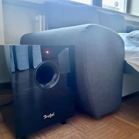 Apartamento Bat Home Solutions Trier-Euren - Alles Was Ein Hotel Nicht Bietet - 10 Min Zur Altstadt - 98 Qm Scheune Fuer 9 Personen Mit Sternenhimmel, Wintergarten, Grill Und Kino - Barrierefrei Dank Lift & Auffahrt