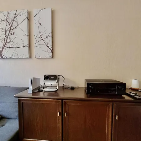 Bat Solutions Trier-euren - Alles Was Ein Nicht Bietet - 10 Min Zur Altstadt - 98 Qm Scheune Fuer 9 Personen Mit Sternenhimmel, Wintergarten, Grill Und Kino - Barrierefrei Dank Lift & Auffahrt * טרייר