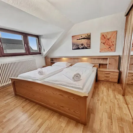 Bat Solutions Trier-euren - Alles Was Ein Nicht Bietet - 10 Min Zur Altstadt - 98 Qm Scheune Fuer 9 Personen Mit Sternenhimmel, Wintergarten, Grill Und Kino - Barrierefrei Dank Lift & Auffahrt * טרייר