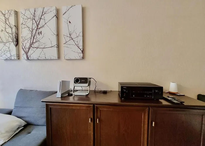 Bat Solutions Trier-euren - Alles Was Ein Nicht Bietet - 10 Min Zur Altstadt - 98 Qm Scheune Fuer 9 Personen Mit Sternenhimmel, Wintergarten, Grill Und Kino - Barrierefrei Dank Lift & Auffahrt * Trier